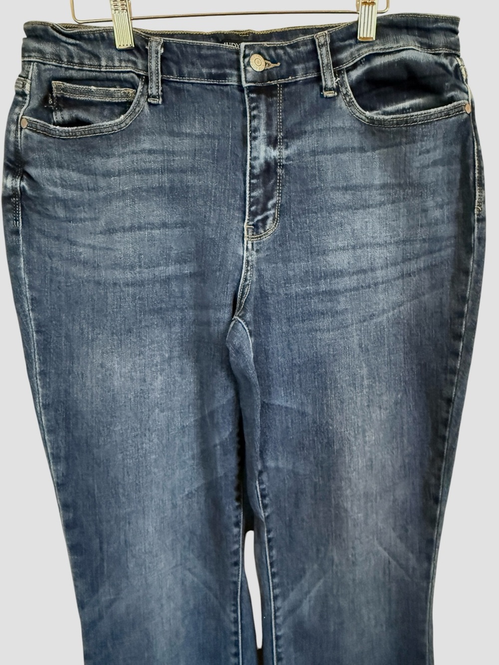 Judy Blue JB82368DK Boyfriend Fit Jeans Women’s Size 15/32 Medium Wash Stretch - Picture 2 of 13